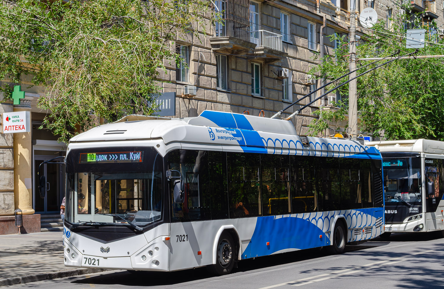 Волгоград, БКМ 32100D № 7021