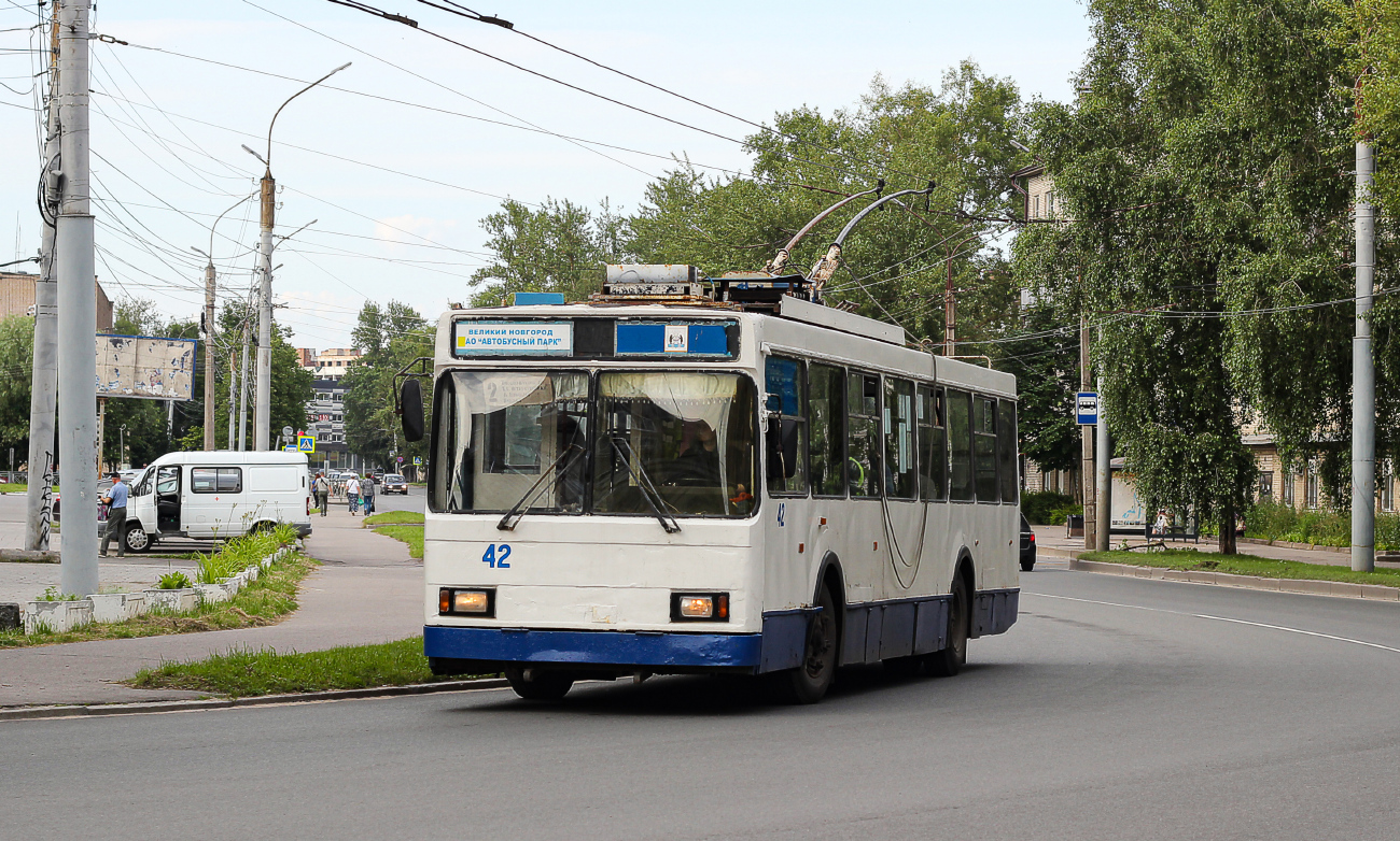 Великий Новгород, ВМЗ-5298-20 № 42