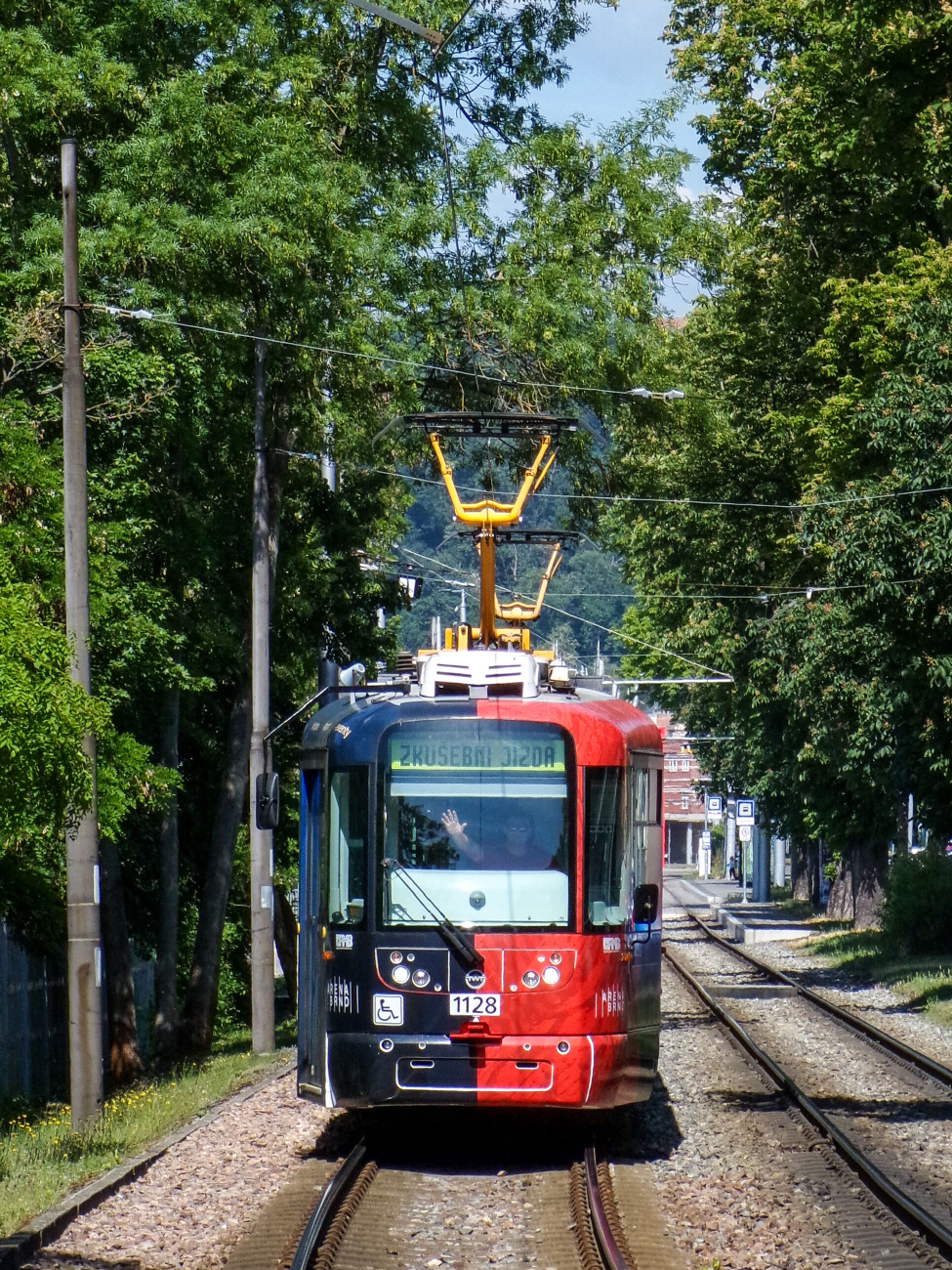 Брно, Vario LF2R.E № 1128