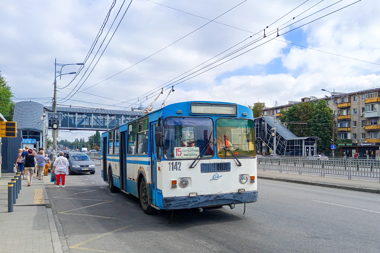 Днепр, ЗиУ-682Г-016 (018) № 1142