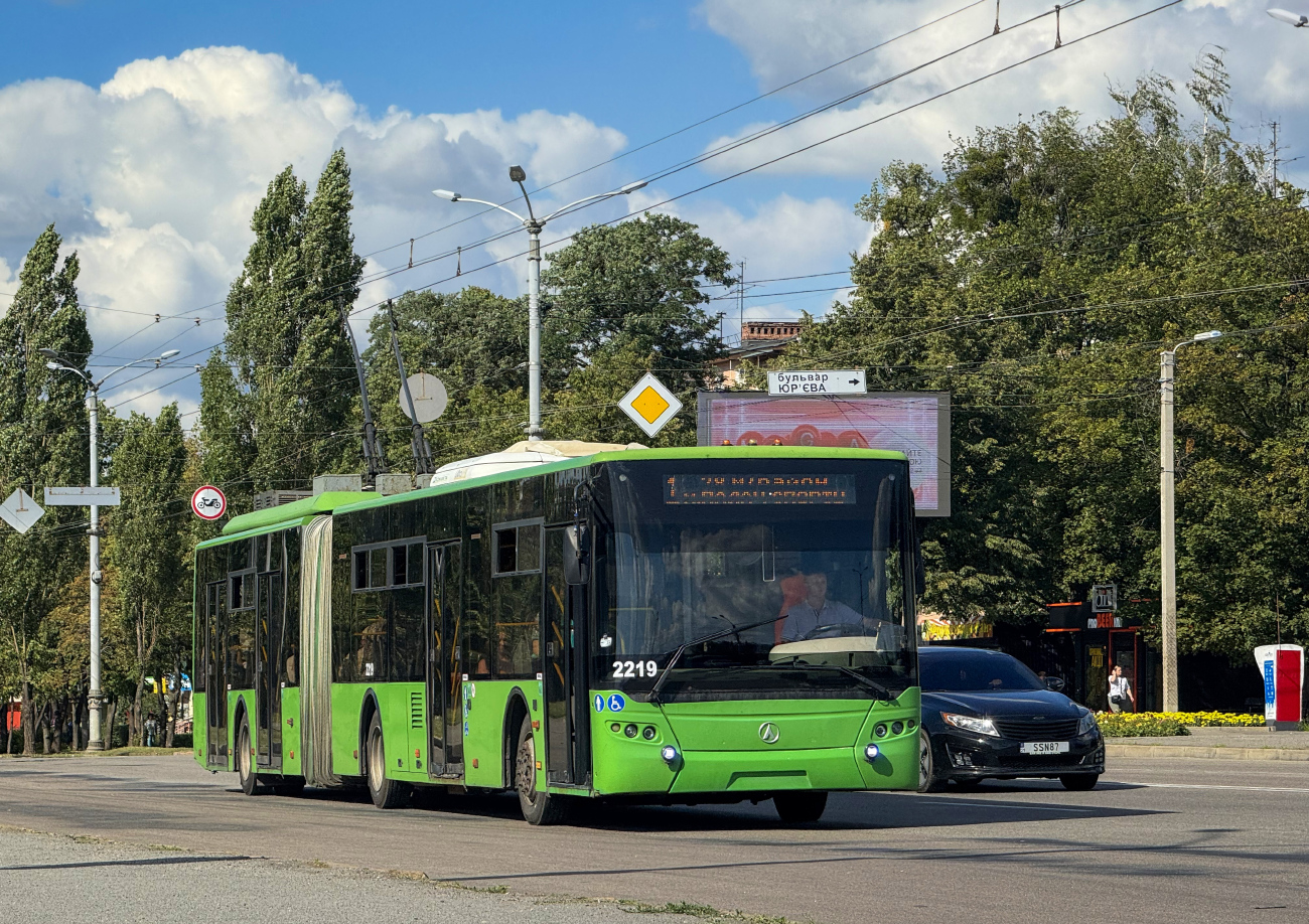 Charkov, LAZ E301D1 č. 2219