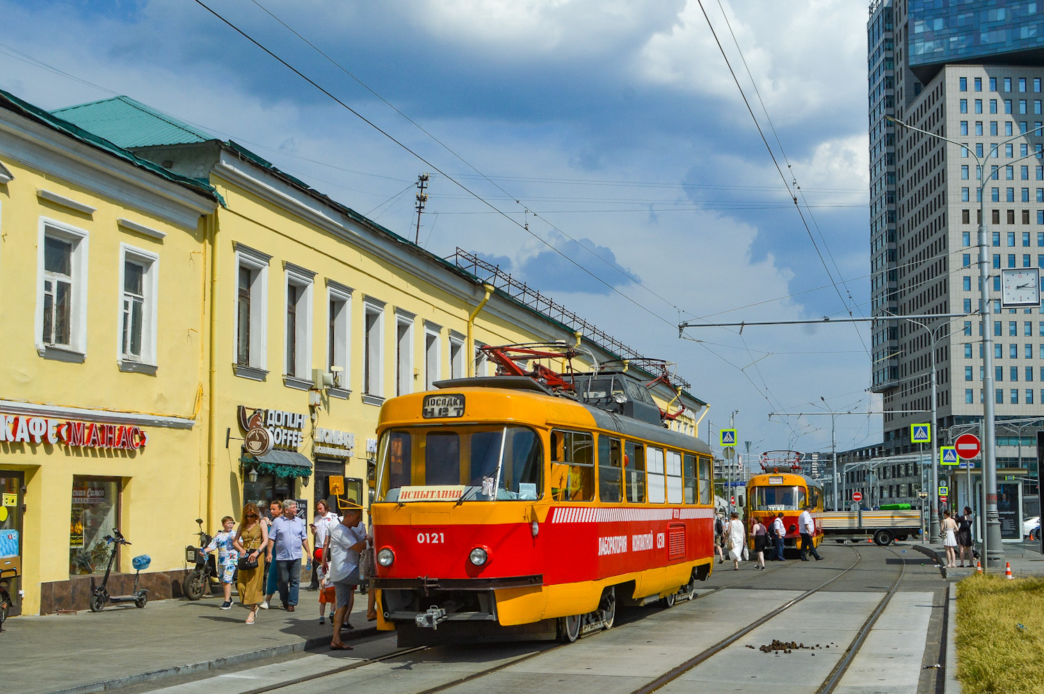 Москва, Tatra T3SU (двухдверная) № 0121; Москва — День Московского транспорта — 2025 (ночные репетиции парада трамваев 05.07.2025 и 10.07.2025, парад и выставка трамваев 12.07.2025)