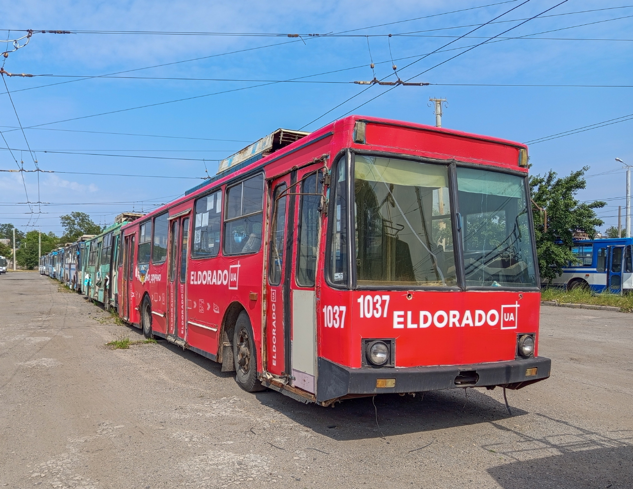 Dnipro, YMZ T1R (Т2P) Nr. 1037