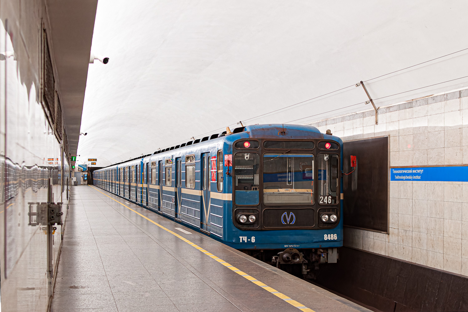 Санкт-Пецярбург, 81-717 (ЛВЗ) № 8486