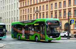 Szentpétervár, Volgabus-5270.E0 # 2541; Szentpétervár, Sinara 6253 # 2512