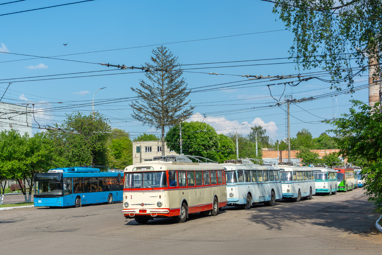Rivne, Škoda 9Tr19 # 1