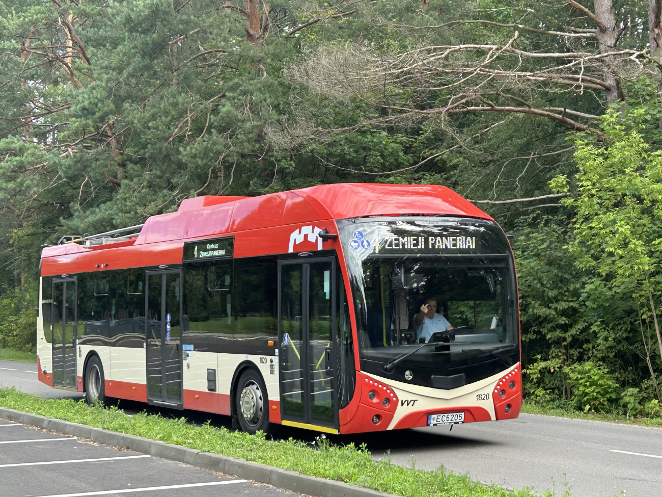 Вильнюс, Škoda 32Tr SOR № 1820