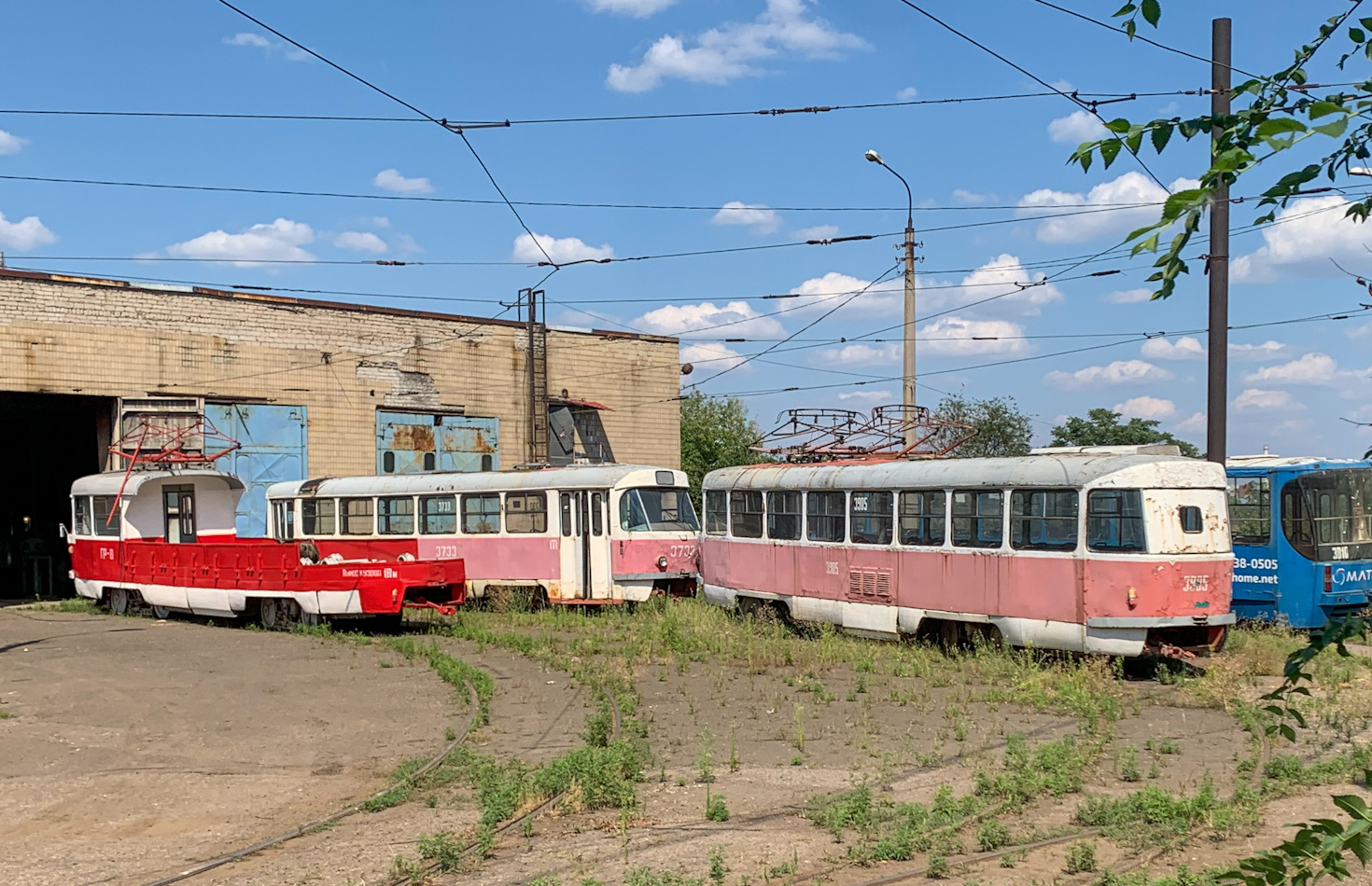 Donyeck, Tatra T3SU (2-door) — ГР-8; Donyeck, Tatra T3SU (2-door) — 3733; Donyeck, Tatra T3SU (2-door) — 3905