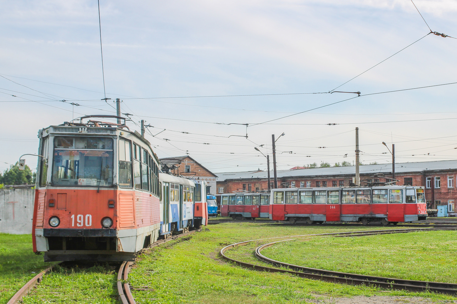 Бийск, 71-605 (КТМ-5М3) № 190; Бийск — Трамвайный парк Бийск, 71-605 (КТМ-5М3) № 190; Бийск — Трамвайный парк