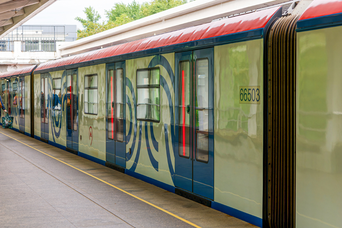 Moszkva, 81-766.2 “Moskva” — 66503