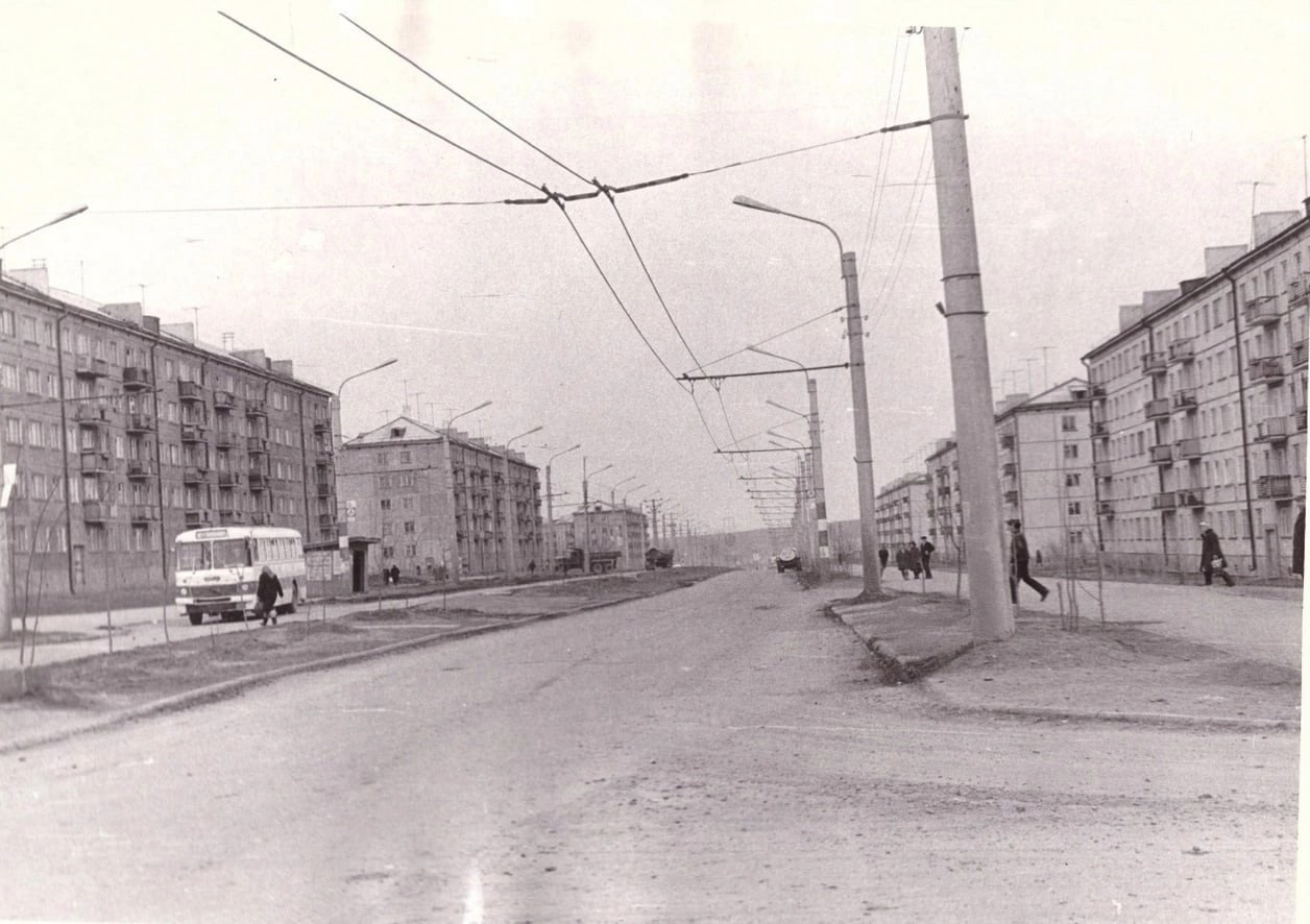 Красноярск — Старые фотографии; Красноярск — Троллейбусные линии и инфраструктура