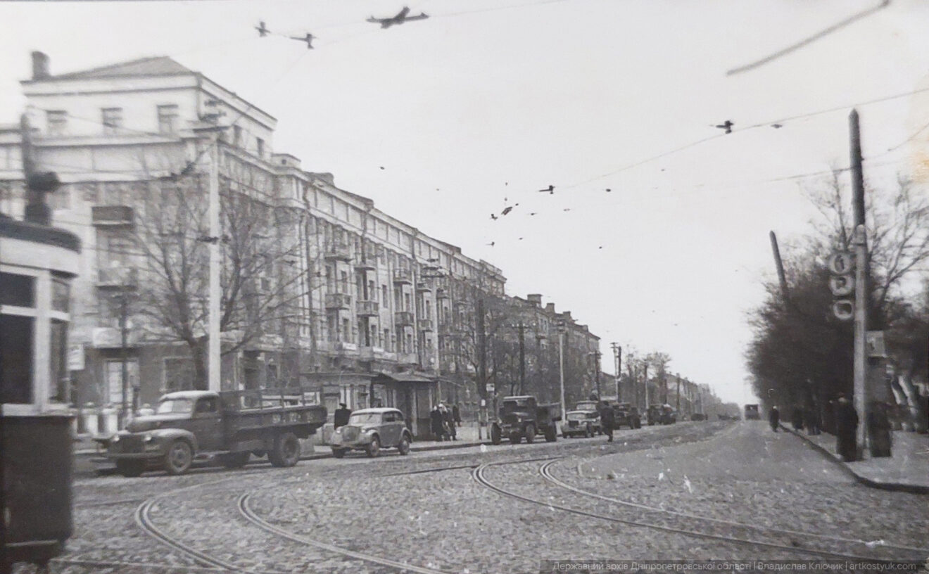 Dnipras — Old photos: Track, overhead wire and infrastructure