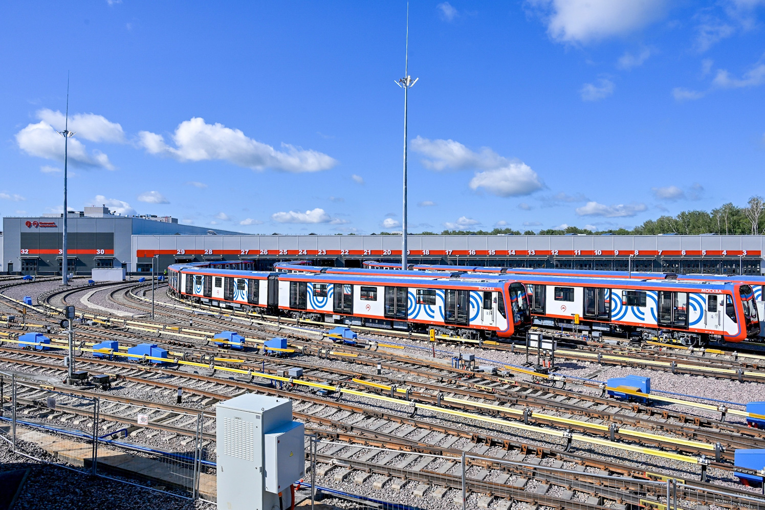Москва — Метрополитен — Подвижной состав — 81-775/776/777 «Москва-2020» и 81-775.2/776.2/777.2 «Москва-2024»
