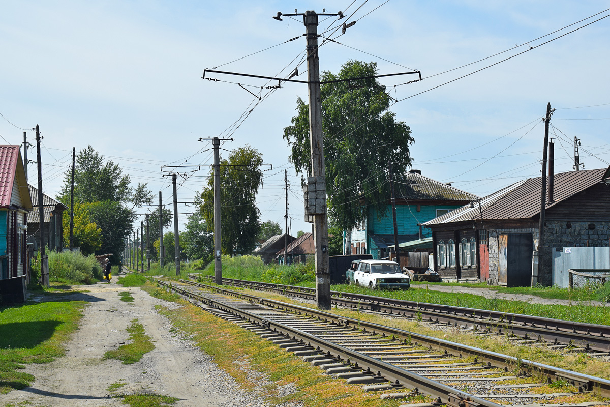 Biysk — Tracks and overhead wires