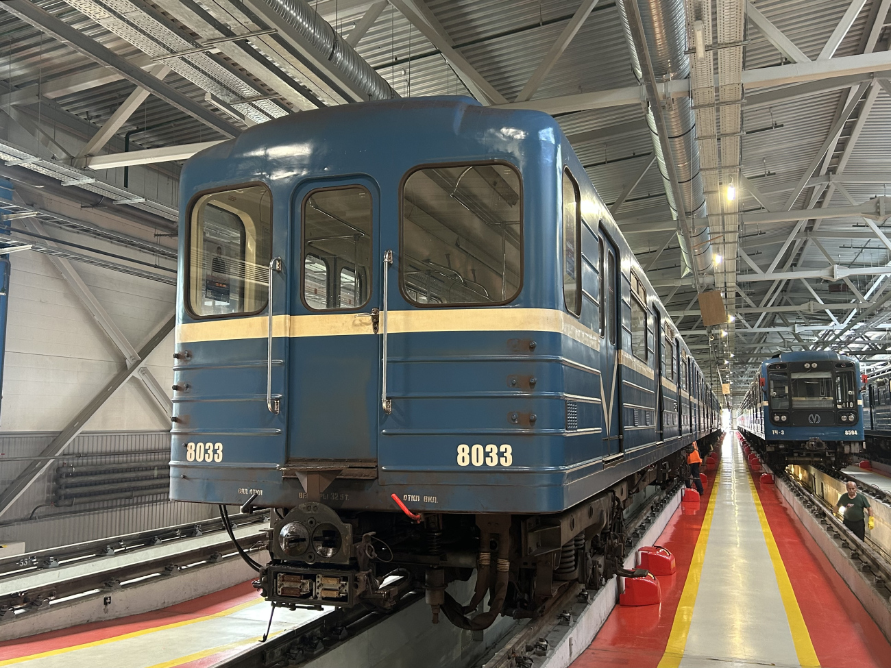 Санкт-Петербург, 81-714 (ЛВЗ) № 8033