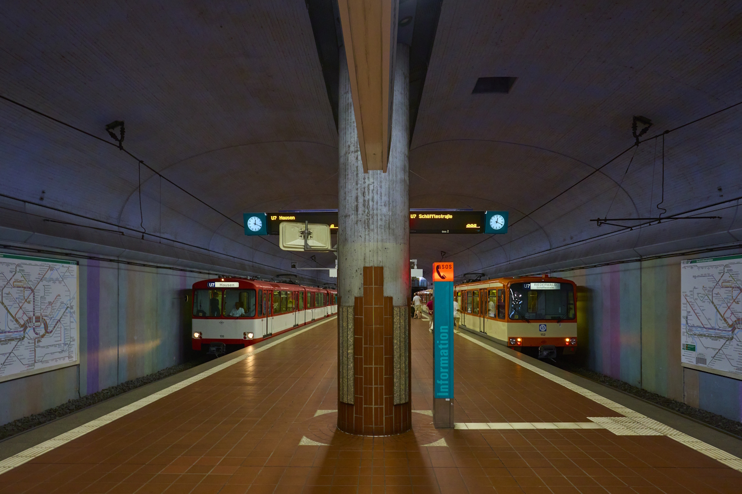 Франкфурт-на-Майне — U-Bahn — Разные фотографии