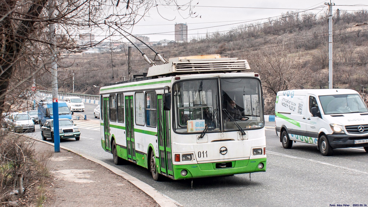 Ереван, ЛиАЗ-5280 (ВЗТМ) № 011