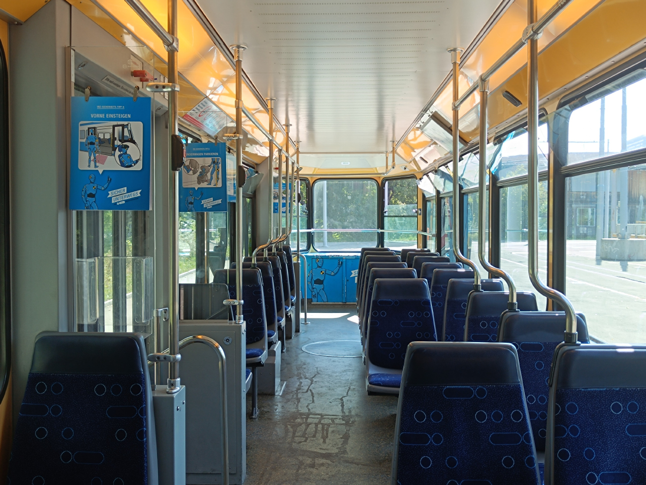 Цюрих, SWP/SIG/ABB Be 4/8 "Tram 2000 Sänfte" № 2111