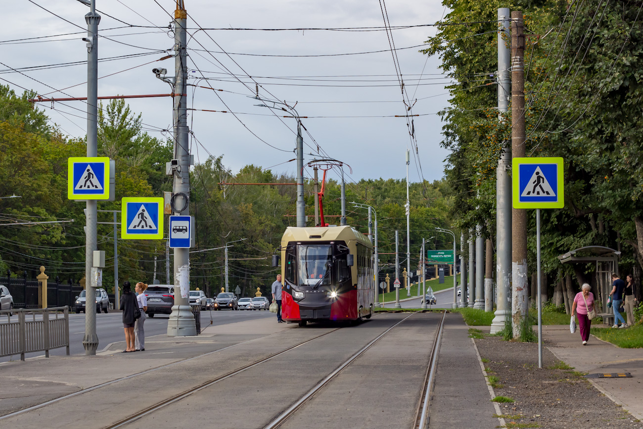 Ņižņij Novgorod, BKM T811 "MiNiN" № 1805 Ņižņij Novgorod, BKM T811 "MiNiN" № 1805