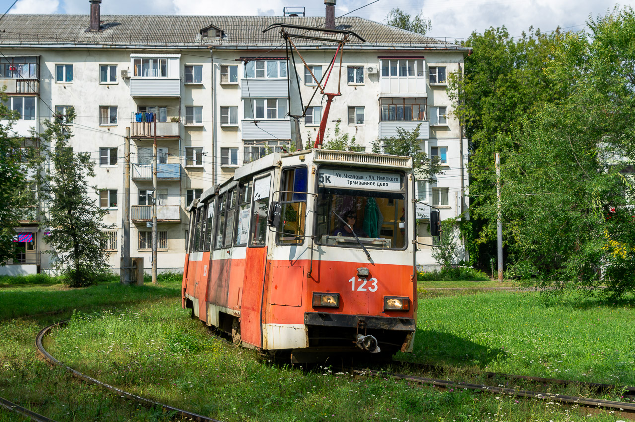 Ярославль, 71-605 (КТМ-5М3) № 123