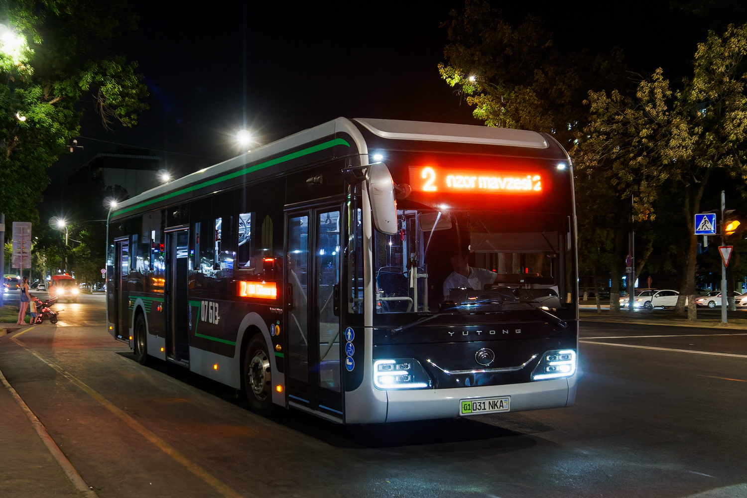 Tashkent, Yutong ZK6126BEVG № 07613