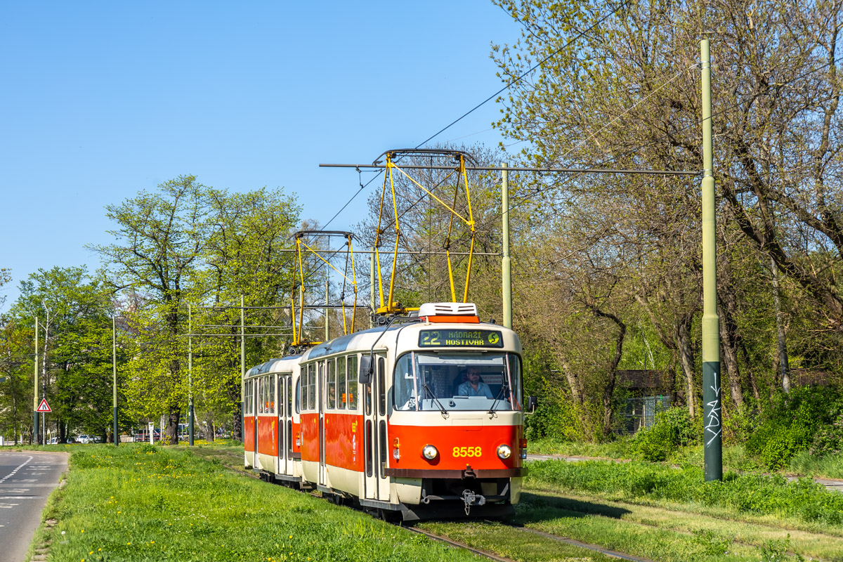 Прага, Tatra T3R.P № 8558