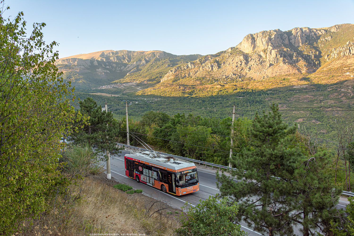 Крымский троллейбус, Тролза-5265.05 «Мегаполис» № 8609