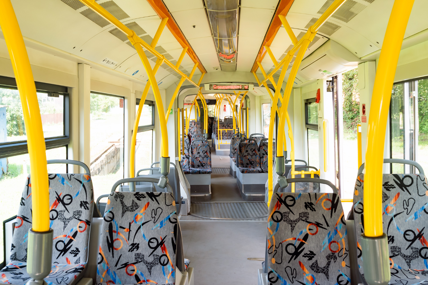 Уфа, 71-414 (Pesa Fokstrot) № 1223; Уфа — Салоны