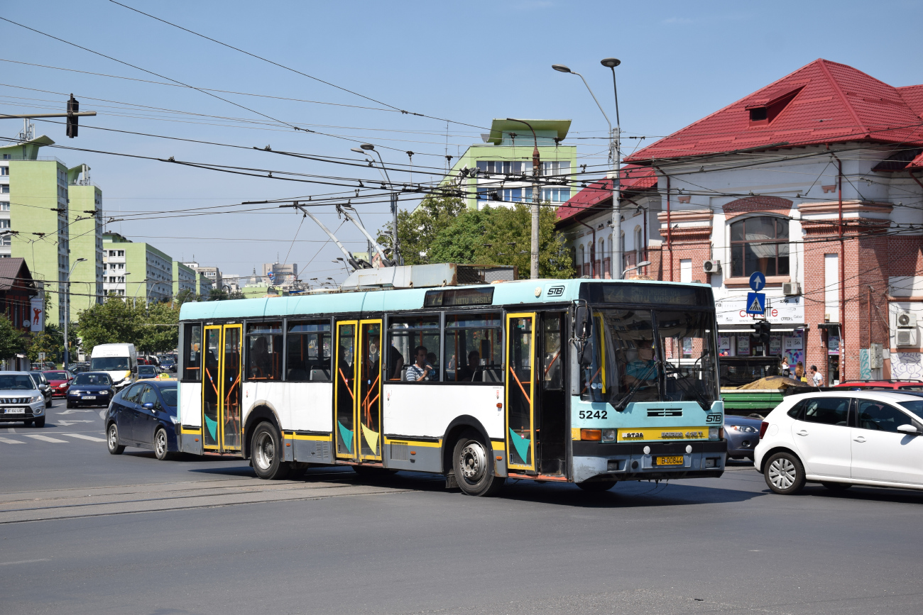 Bukarest - Ilfov, Ikarus 415.80 Nr. 5242