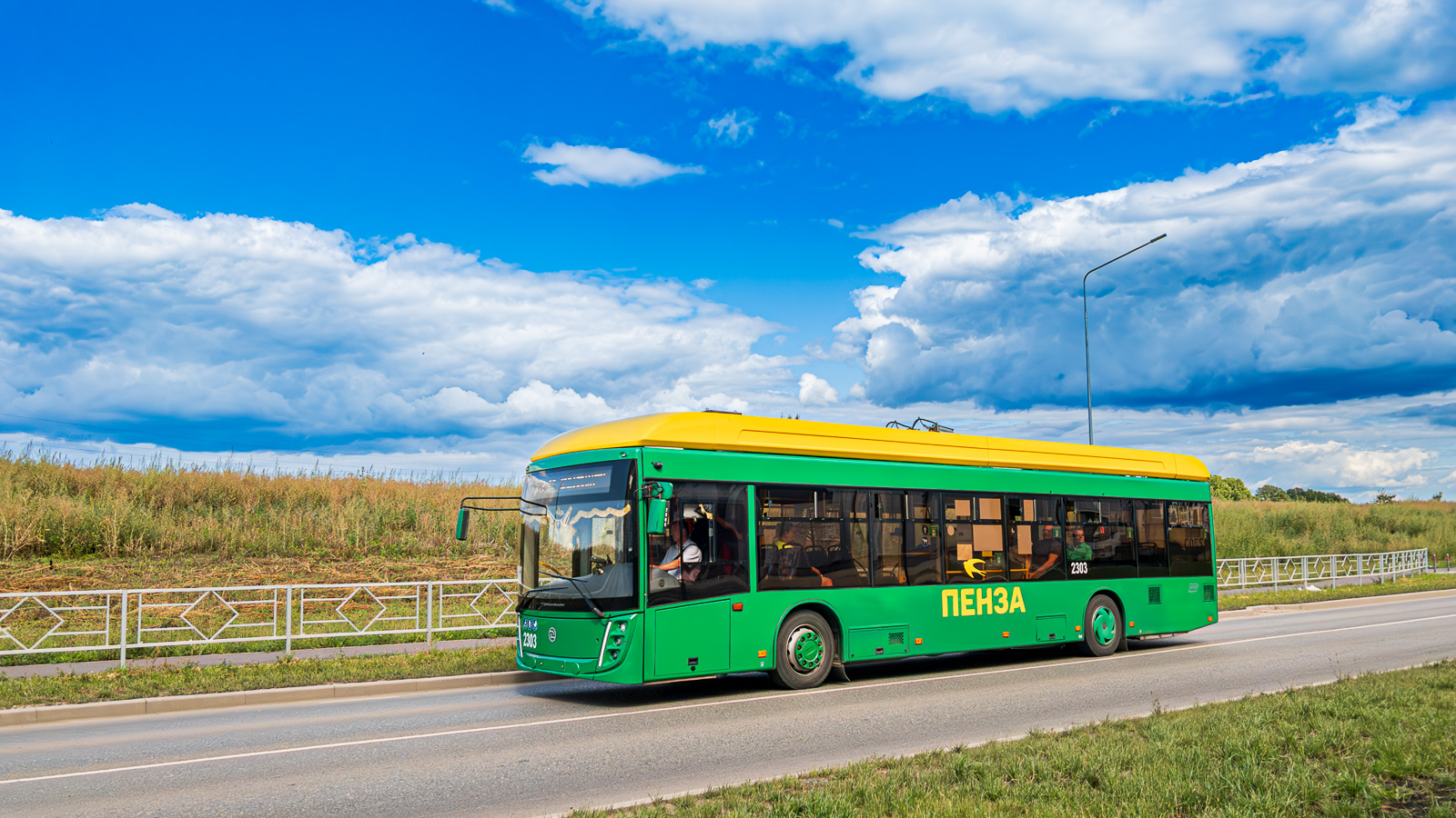 Пенза, УТТЗ-6241.01 «Горожанин» № 2303