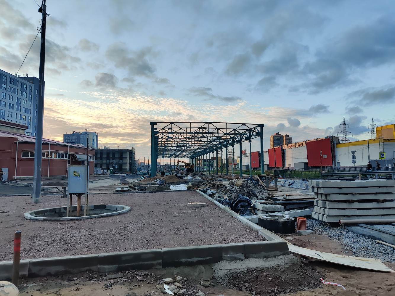 Saint-Pétersbourg — Construction of a tram system «Slavyanka»