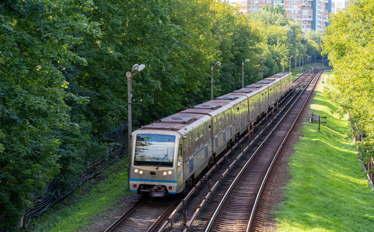 Москва, 81-740.4 «Русич» № 0213