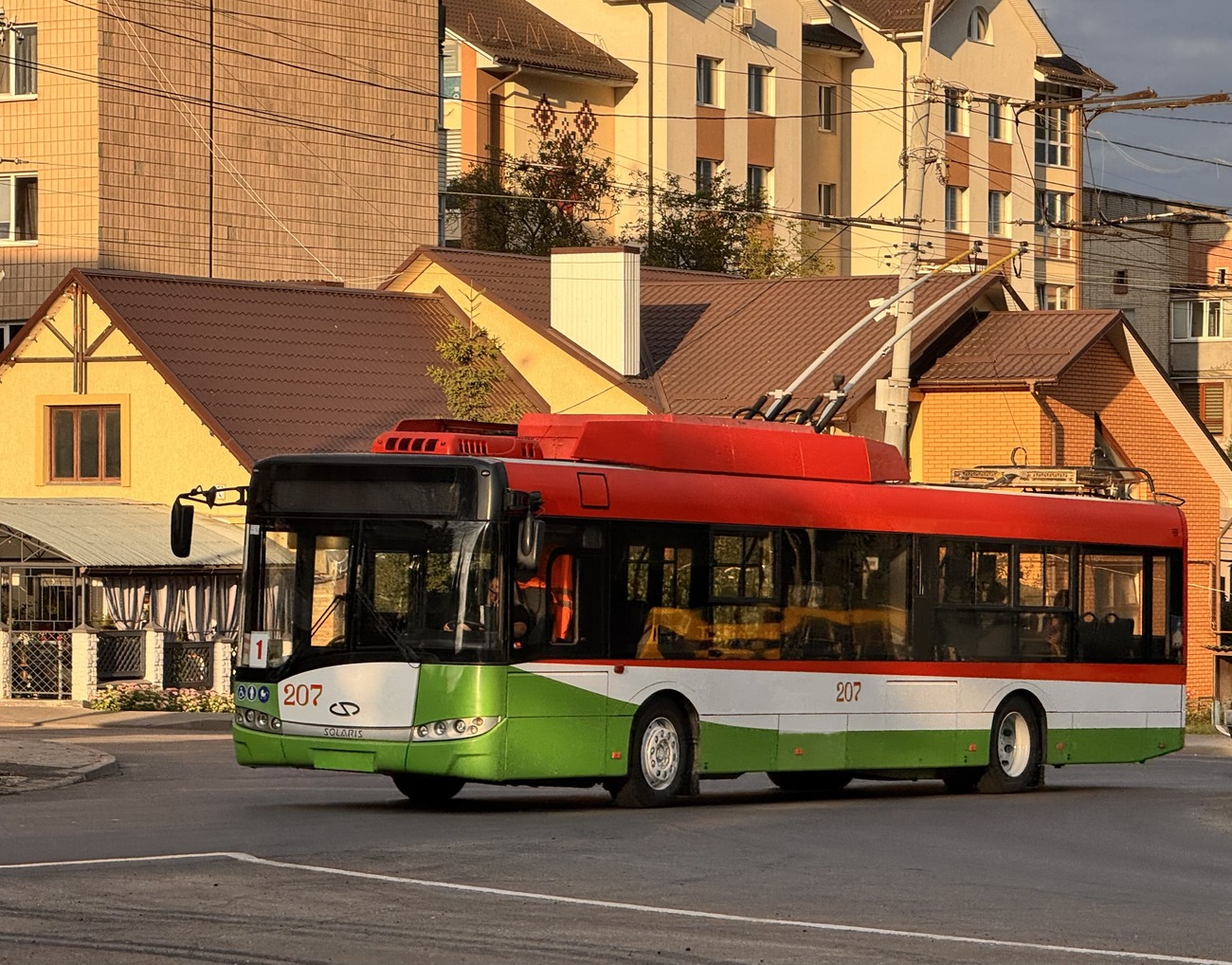 Ровно, Solaris Trollino III 12 Škoda № 207
