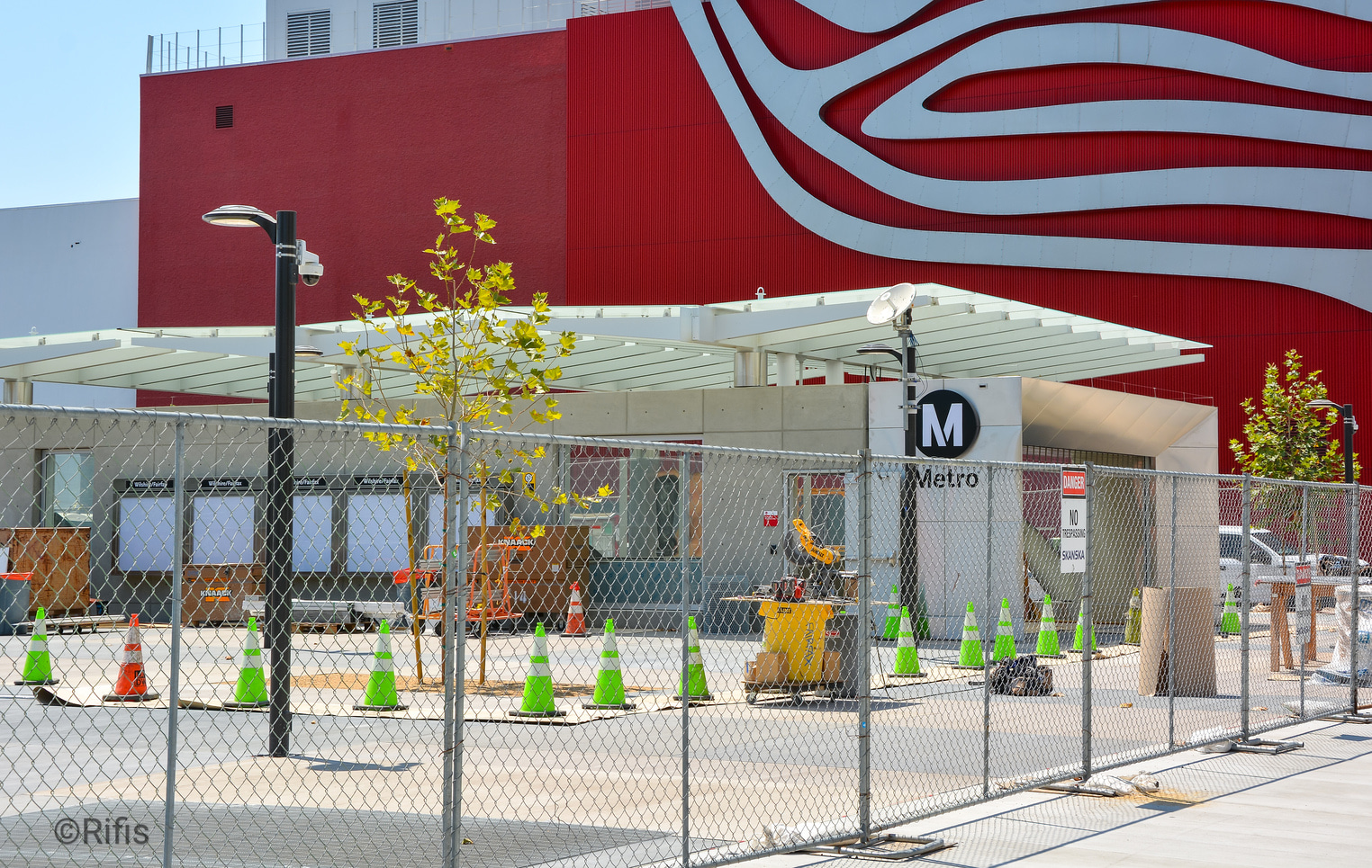 Los Angeles — Construction of Line D metro stations