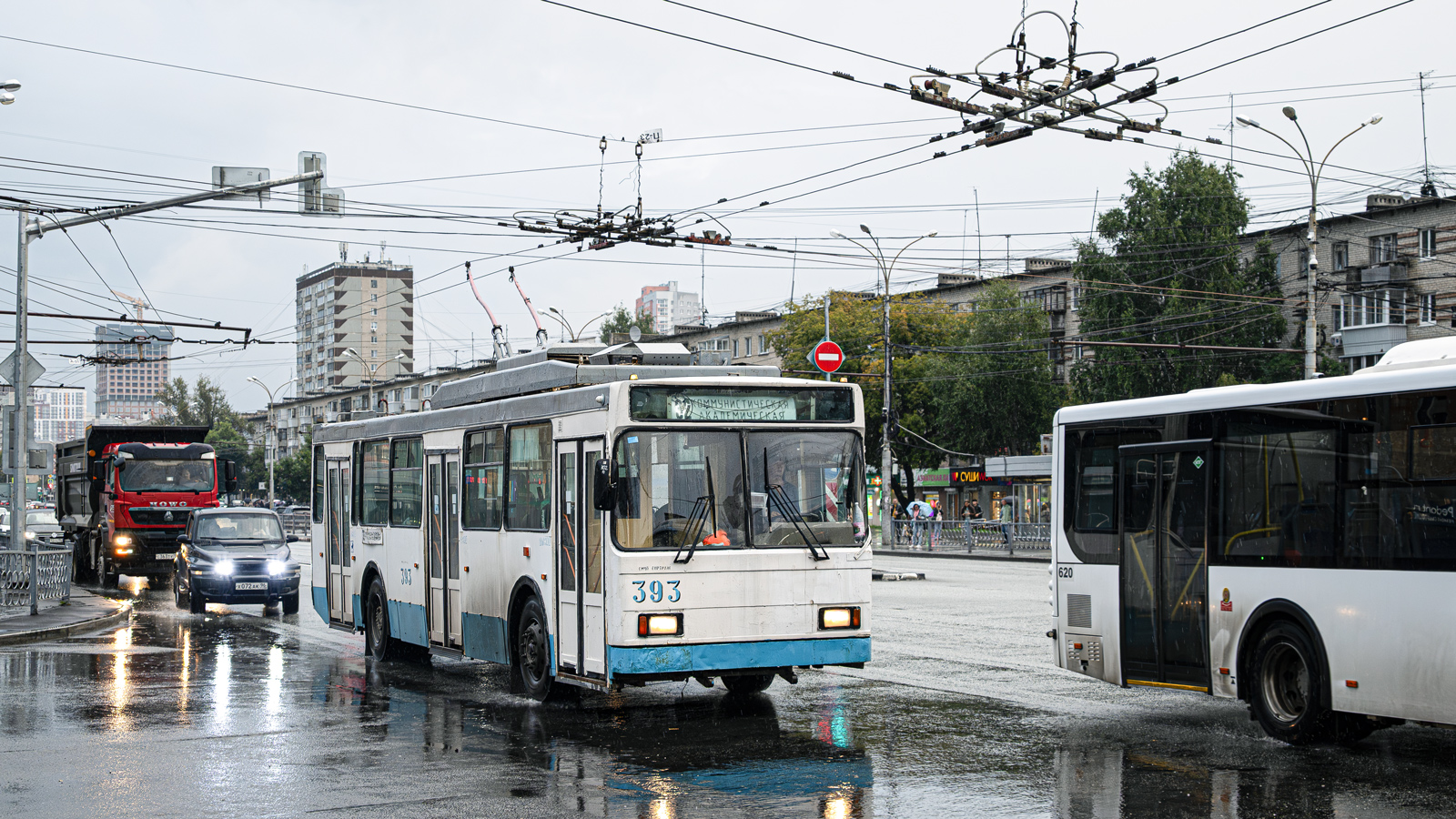 Yekaterinburg, VMZ-5298.00 (VMZ-375) № 393
