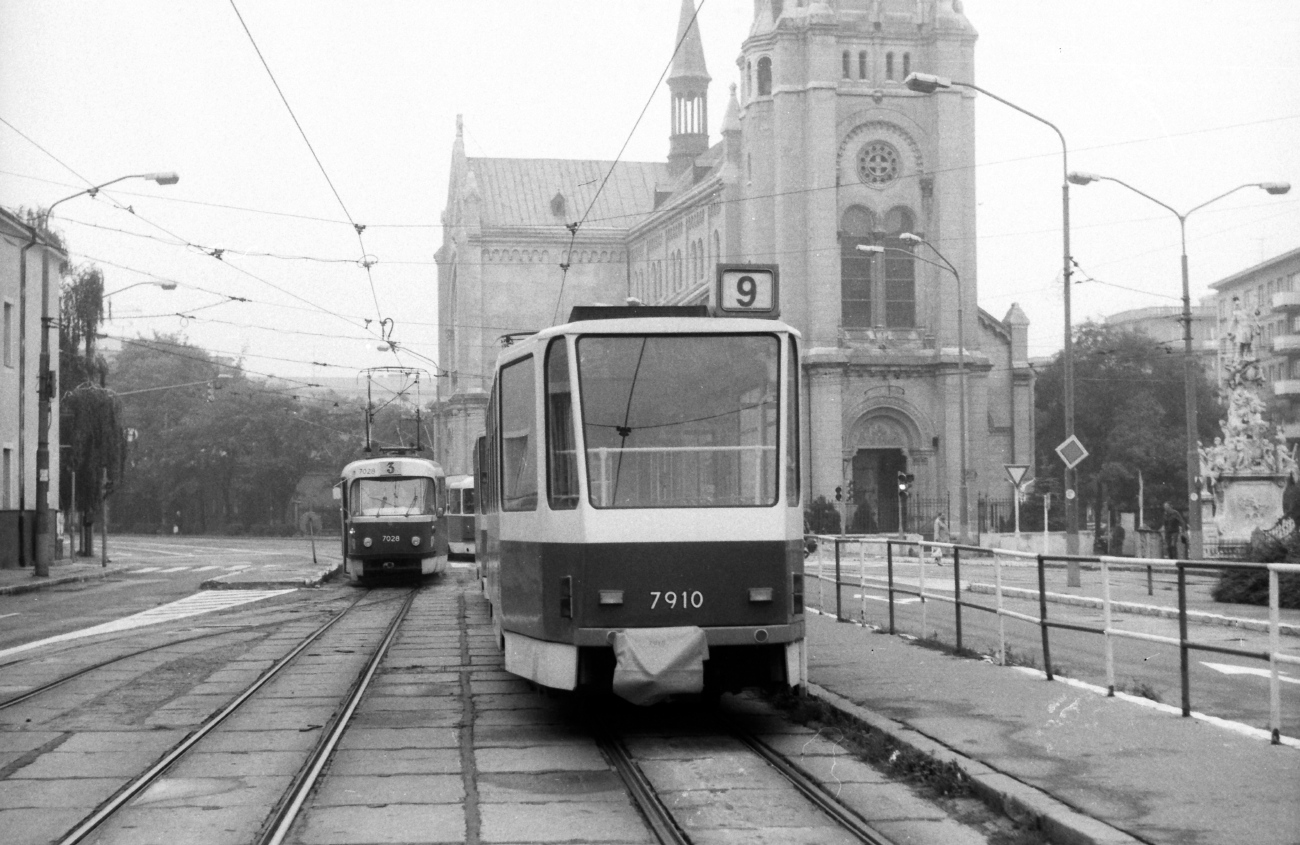 Bratislava, Tatra T6A5 # 7910