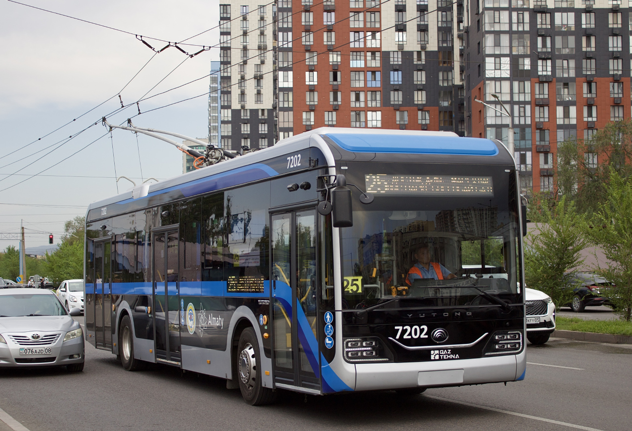 Алматы, Yutong ZK6128BEVG (QazTehna) № 7202