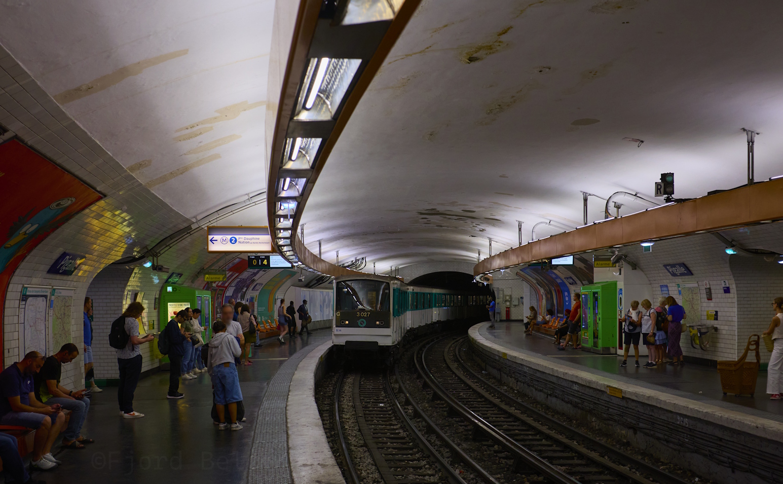 Париж -  Версаль -  Ивелин, MF 67 № G 3 027; Париж -  Версаль -  Ивелин — Метрополитен &mdash; Линия 12