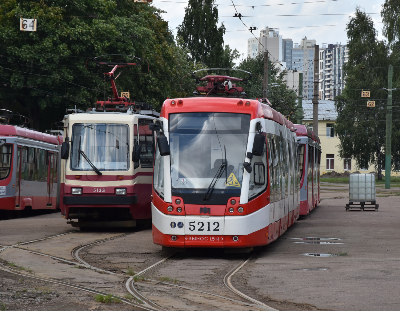 Санкт-Петербург, БКМ 84300М № 5212