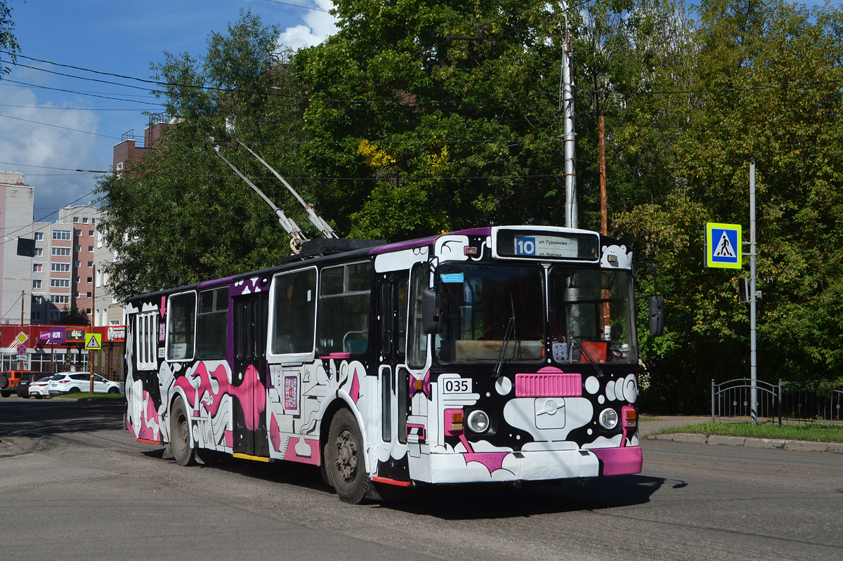 Kaluga, ZiU-682G [G00] č. 035