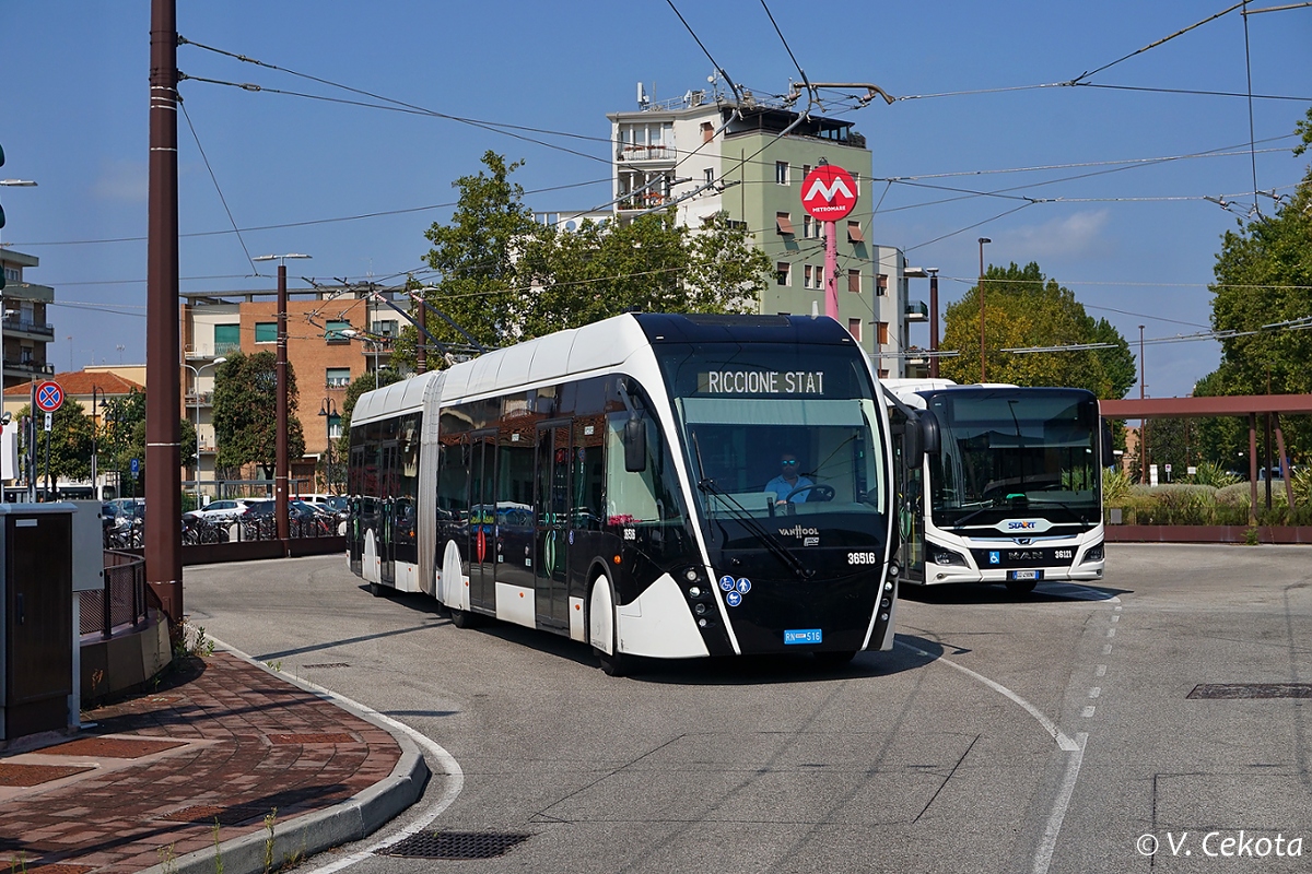 Римини, Van Hool Exqui.City 18 № 36516