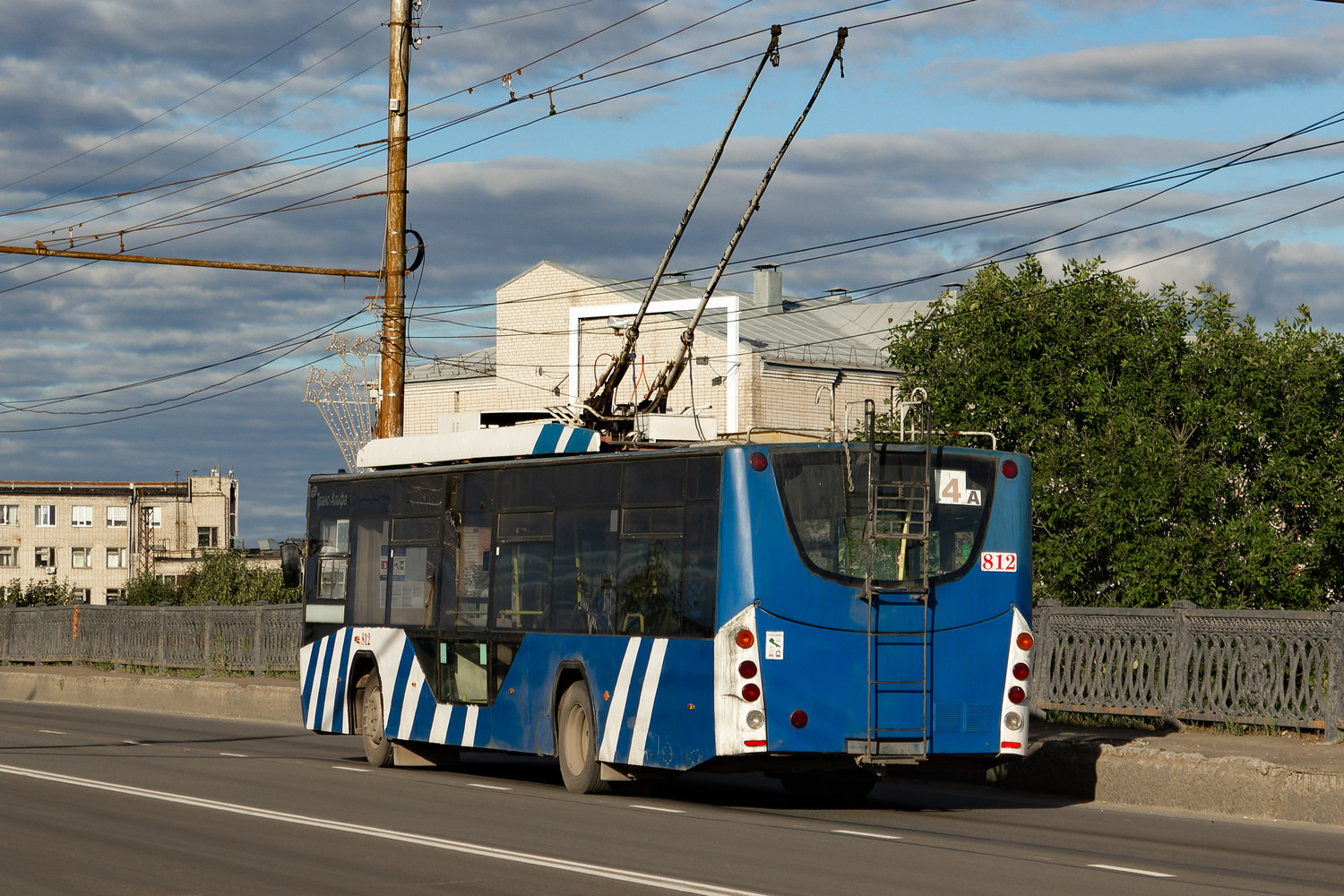 Вологда, ВМЗ-5298.01 «Авангард» № 812