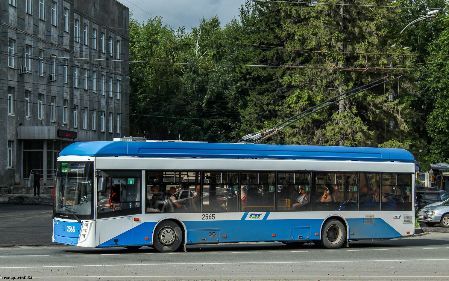 Новосибирск, УТТЗ-6241.01 «Горожанин» № 2565