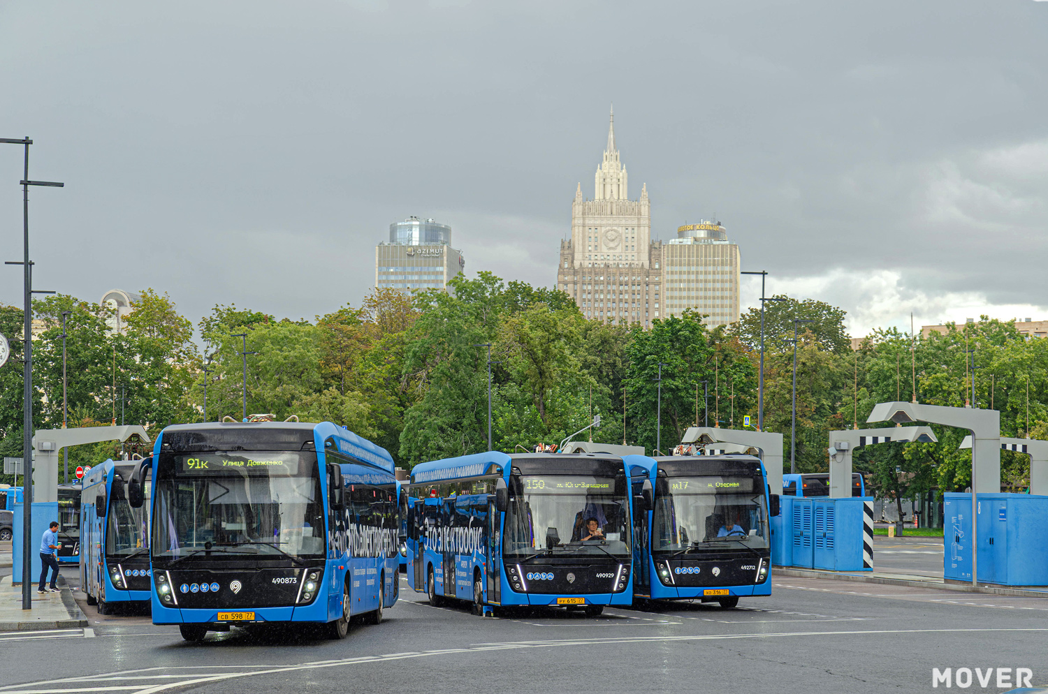 Moscou, KAMAZ-6282 N°. 490873; Moscou, KAMAZ-6282 N°. 490929