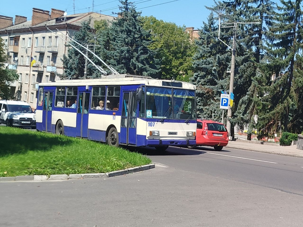 Ровно, Škoda 14Tr89/6 № 107