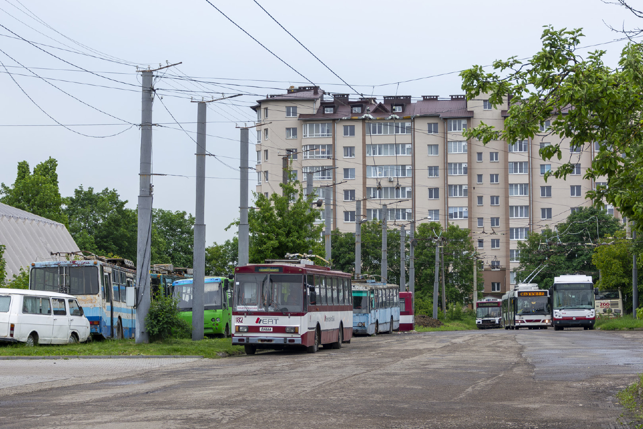 Ивано-Франковск, Škoda 14Tr10/6 № 182