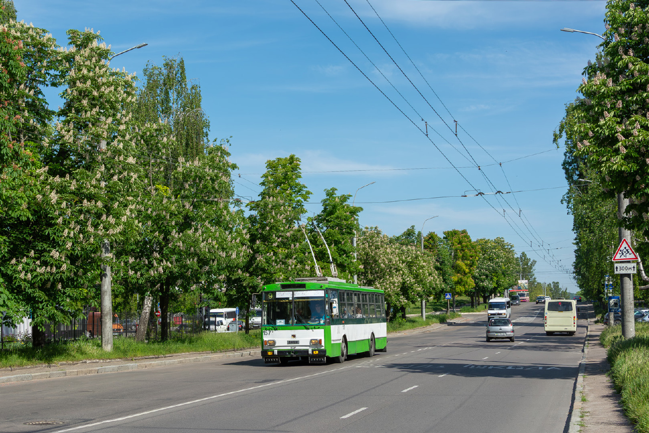 Ровно, Škoda 14Tr10/6 № 157