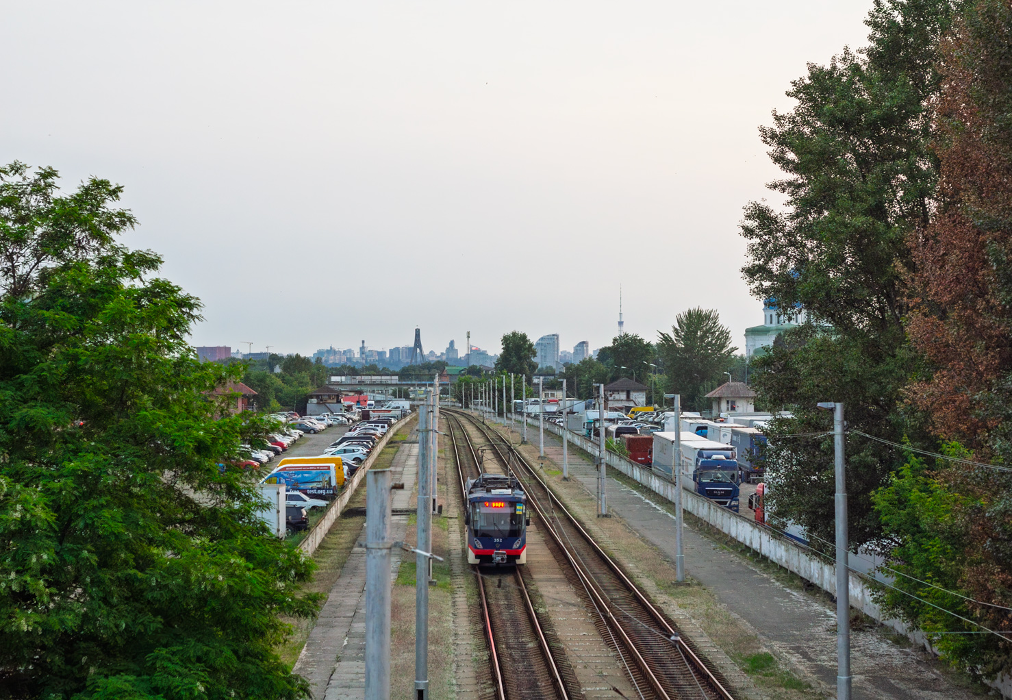 基辅, K1M # 352; 基辅 — Tramway lines: Rapid line # 2