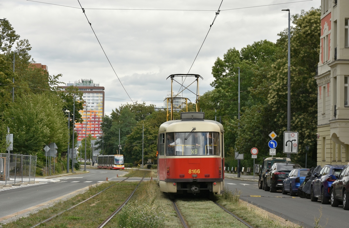 Прага, Tatra T3R.PV № 8166