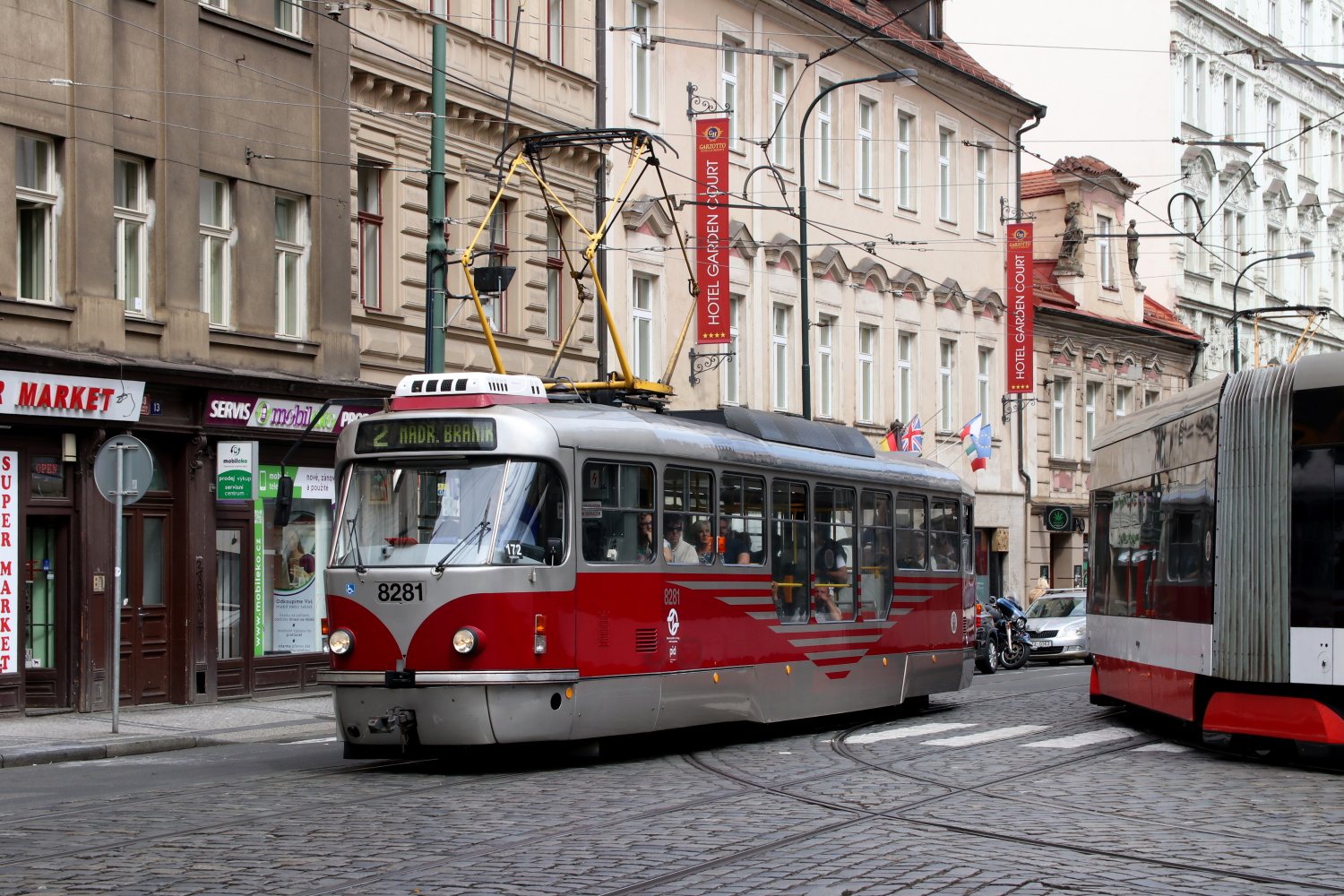 Praga, Tatra T3R.PLF Nr. 8281
